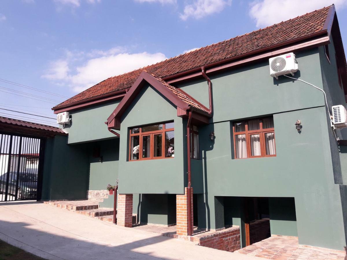 Oravitza Inn Оравица Екстериор снимка